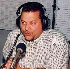 Ray Cruz amenaza a WKAQ