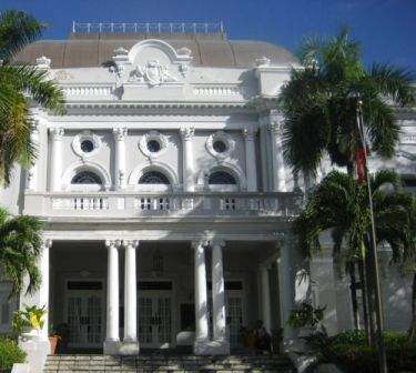 Reabre remozado el antiguo Casino de Puerto Rico