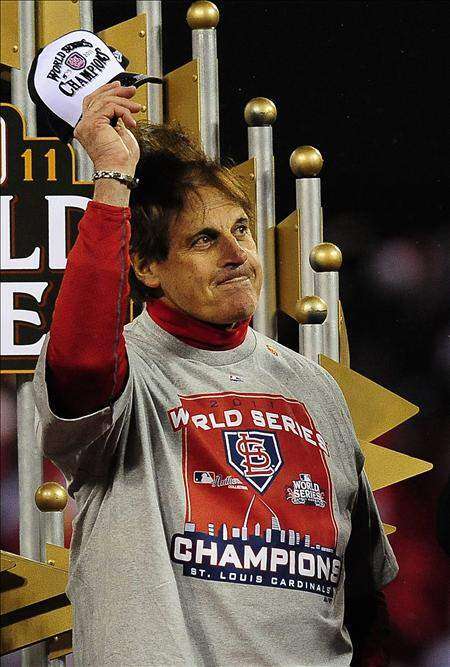 La Russa se despide en la cima