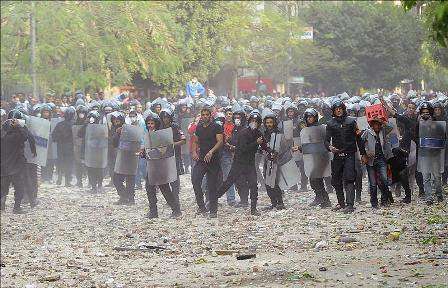 Al menos 14 muertos en confrontación en la plaza Tahrir