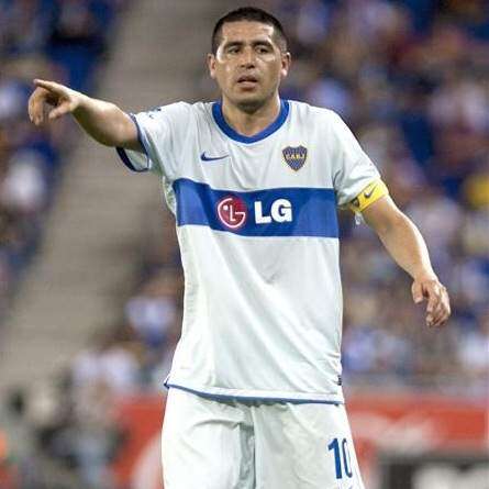 Riquelme a ausentarse ante el Racing