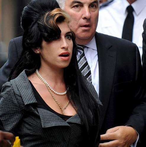 A subasta traje de Winehouse