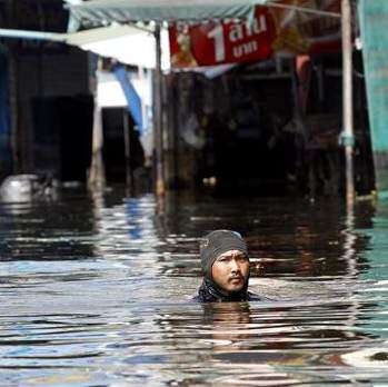 Casi 600 muertos en inundaciones de Tailandia