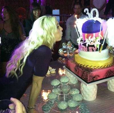 Britney sopla velas en San Juan