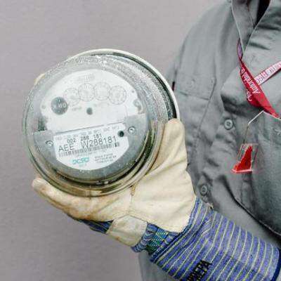 Candidato PNP se robaba luz y está en campaña