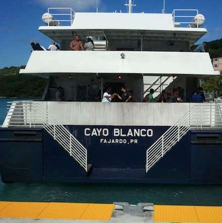 Varados de nuevo en Vieques por lancha dañada