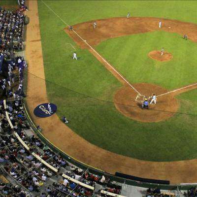 Estrellas y Gigantes ganan en el béisbol dominicano