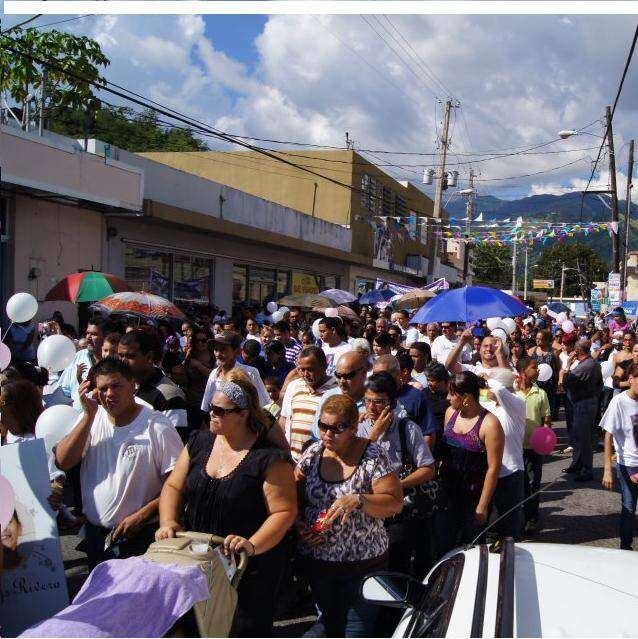 Se desborda Peñuelas en sepelio de Jorelys (galería)