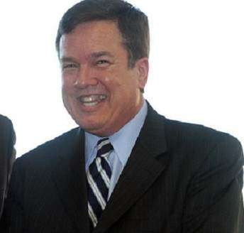 Satisfecho McClintock con Blanco como comisionado financiero