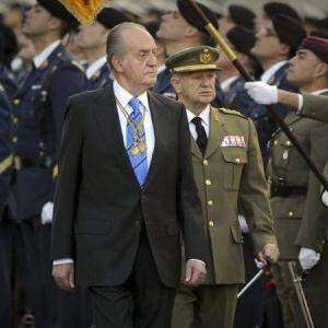 Rey Juan Carlos con escándalo familiar y salario público