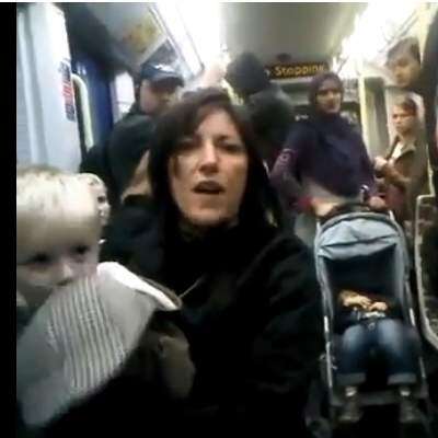 Vídeo de insultos racistas conmueve internet