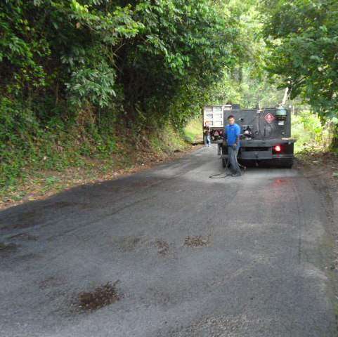 Carretera PR-953 cerrada por derrumbe