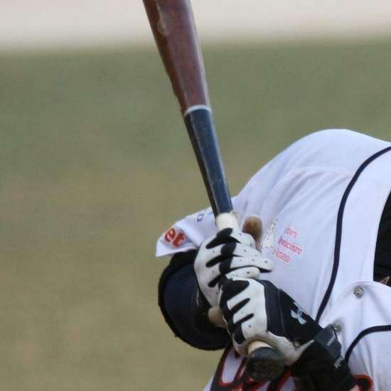 Gigantes activan a René Rivera