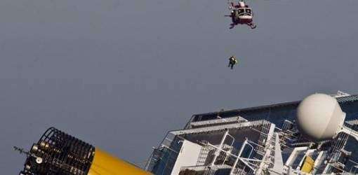 Recuperan cadáveres de dos mujeres en el Costa Concordia