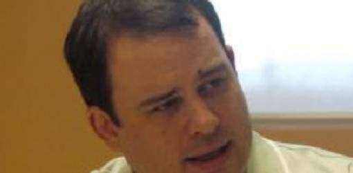 Otra baja para Fortuño: dice adiós director ADS