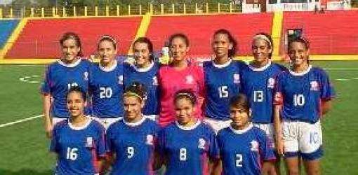 Selección de fúbol femenino busca pase en el Sub 20