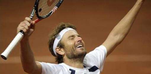 Federer no pudo evitar el embate estadounidense