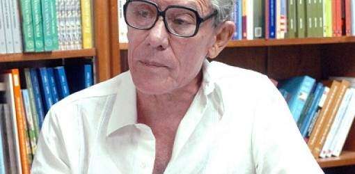 Leyenda de la radio hace donativo a Fund. Nacional