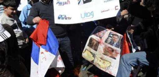 Manifestantes asaltan la embajada rusa en Trípoli