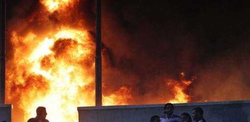 Luto por la mayor tragedia del fútbol en Egipto