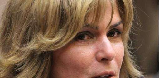 Enarbola legado de Ferré ante ataque de Rivera Schatz