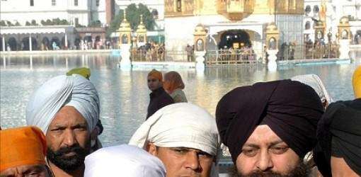 Presidente dimite cansado de Gobierno incompetente