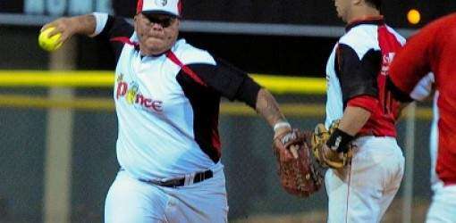 Edwards Guzmán debutará en uniforme mañana