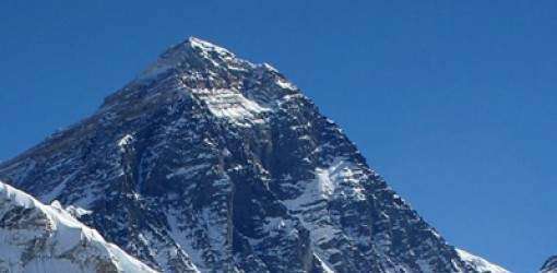Lleve el Everest en su reloj gracias a dos sherpas