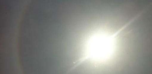 Halo visible alrededor del sol