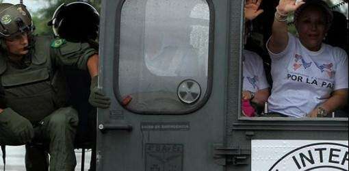 FARC libera a los 10 policías y militares