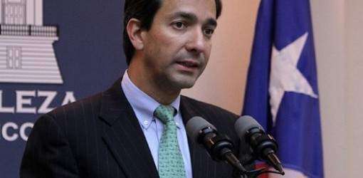 Fortuño: Caldero es un politiquero, Pesquera un profesional