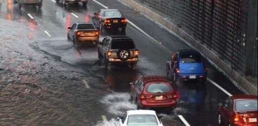 Tapones e inundaciones por doquier