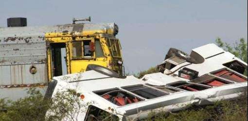 8 muertos en accidente de guagua en Argentina