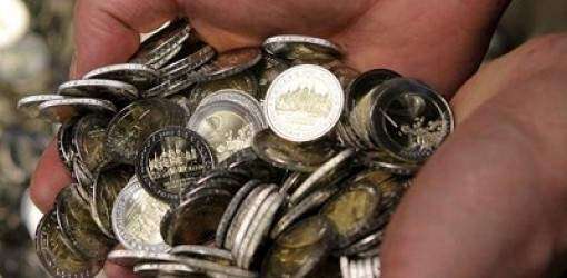 Elecciones en Francia y Grecia arrastran al euro a la baja