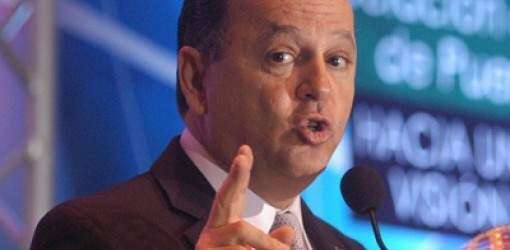 Maestros exigen al DE que cumpla con Carrera Magisterial