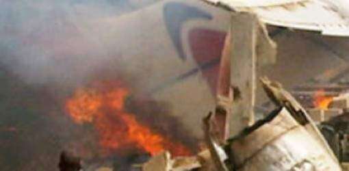 Avión con 153 pasajeros se estrella en Nigeria