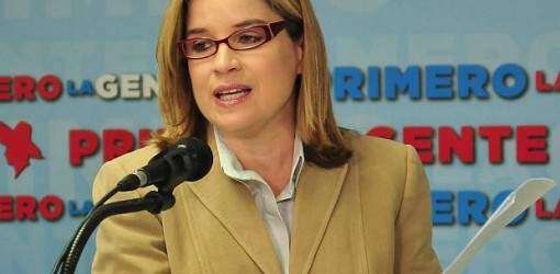 Carmen Yulín Cruz firma acuerdo con comunidad LGBTT