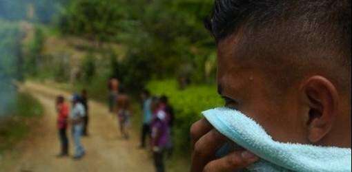 Indígenas pasan ‘fuete’ a guerrilleros de las FARC