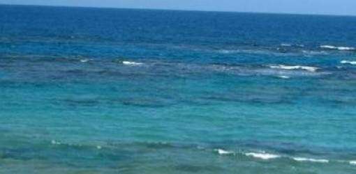 Tres playas con bandera amarilla