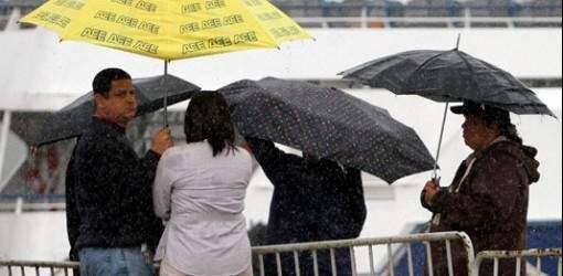 Tronadas, aguaceros y algunas lluvias