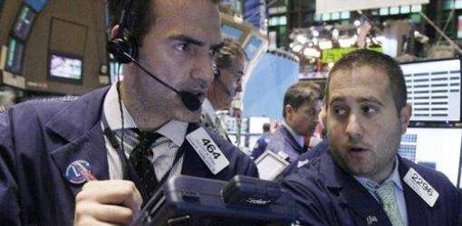 Wall Street cierra con leve descenso