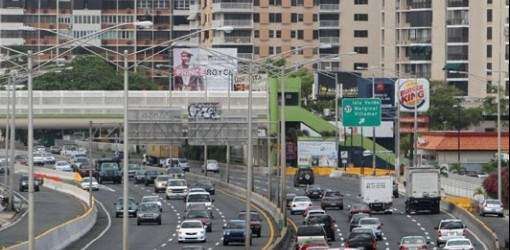 Tránsito pesado en principales vías