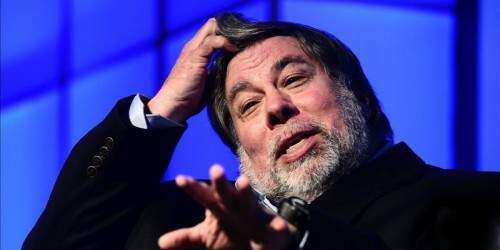 Cofundador de Apple hace fila para comprar el iPhone 5