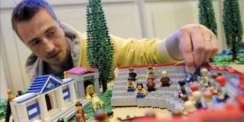 La historia de la humanidad recreada en ‘Legos’