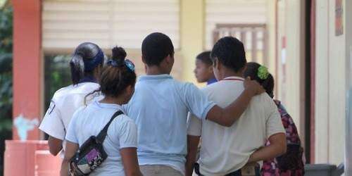 UNETE denuncia atornillados en Educación cuando faltan maestros