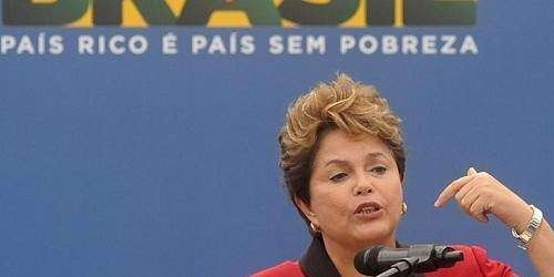 Ebrio declara su amor a presidenta de Brasil