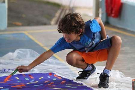 Un árbol de muchos colores (vídeo)