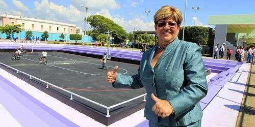 Mayita inaugura mejoras a ciudad deportiva