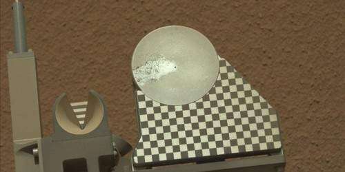 El Curiosity estudiará nuevas partículas brillantes encontradas en Marte