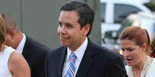 Se enoja Miguel Romero con el PPD